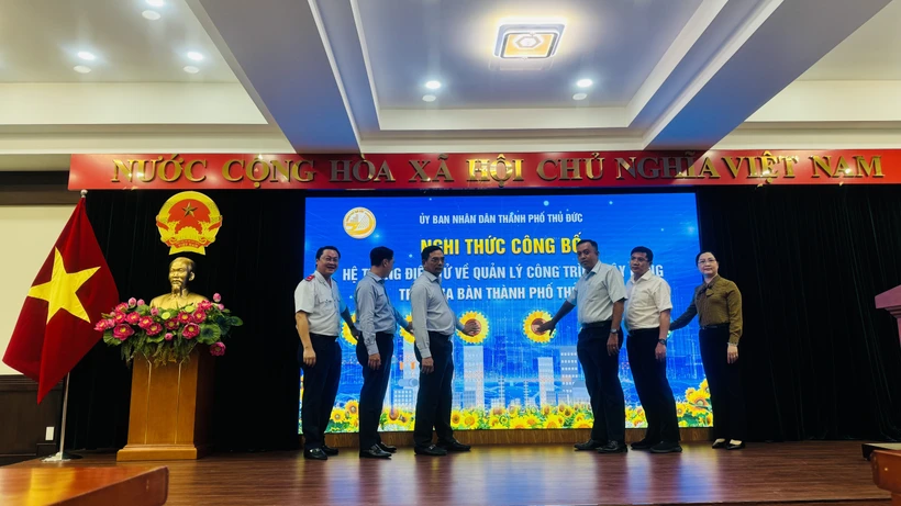  Ứng dụng GIS trong quản lý và giám sát trật tự xây dựng