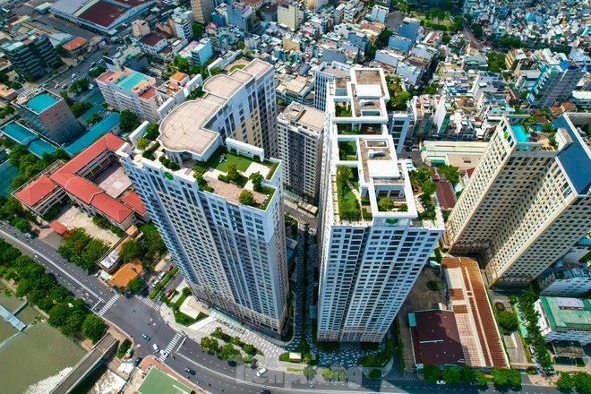 BĐS TP.HCM tăng 13%, chung cư hút dòng tiền sau sáp nhập